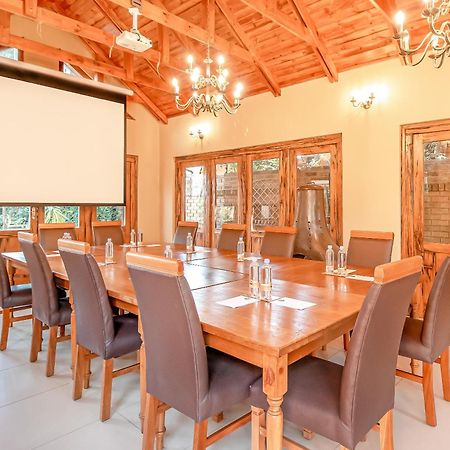 Sunward Park Guest House & Conference Center Boksburg Buitenkant foto