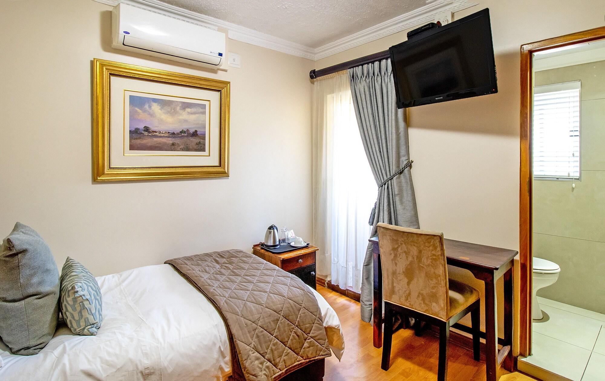 Sunward Park Guest House & Conference Center Boksburg Buitenkant foto