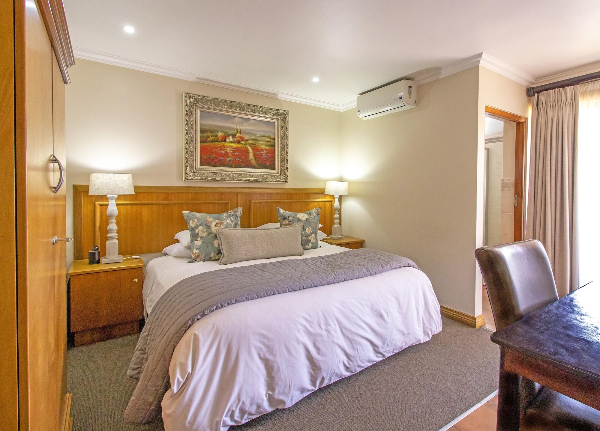 Sunward Park Guest House & Conference Center Boksburg Buitenkant foto