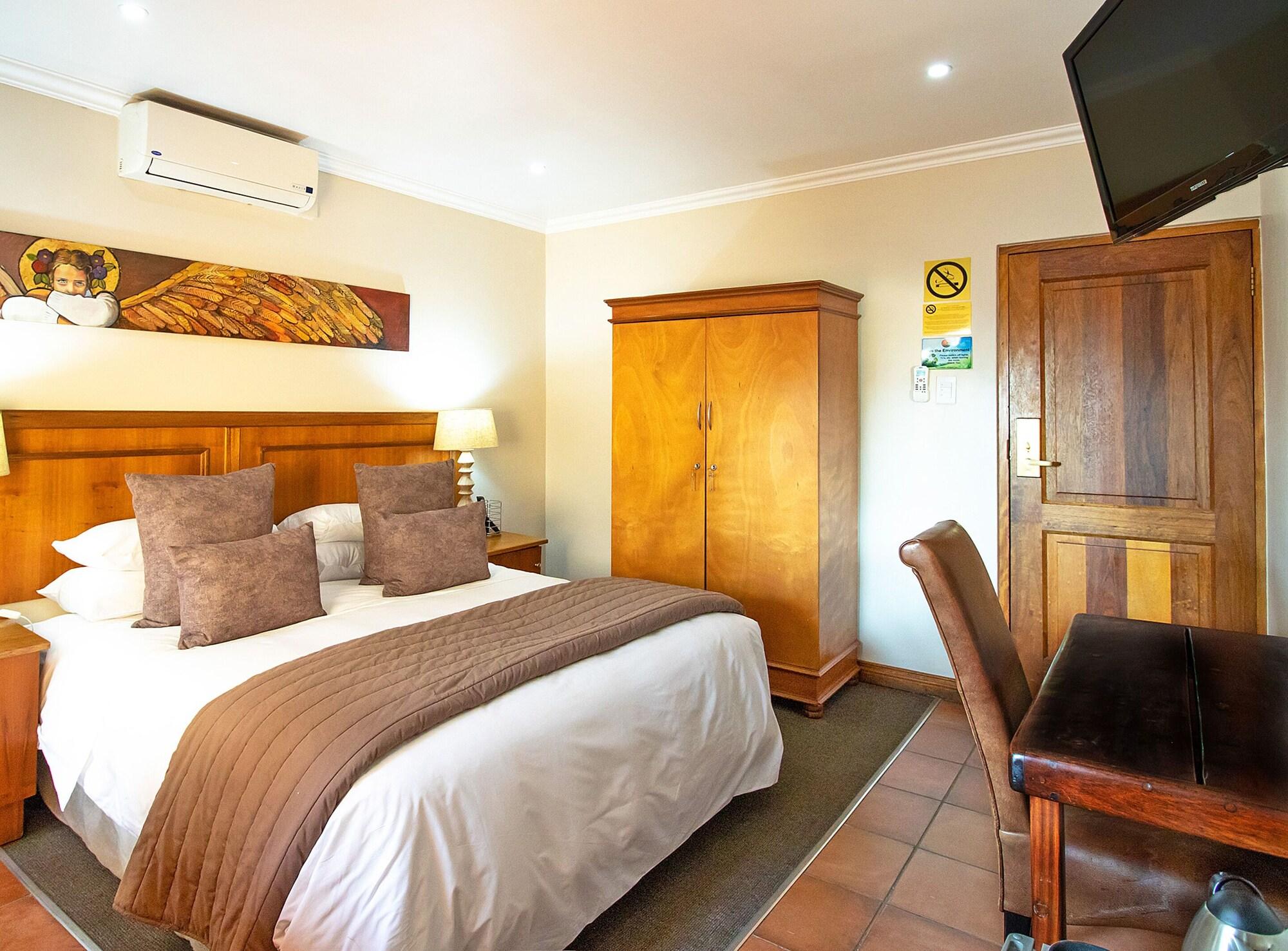 Sunward Park Guest House & Conference Center Boksburg Buitenkant foto
